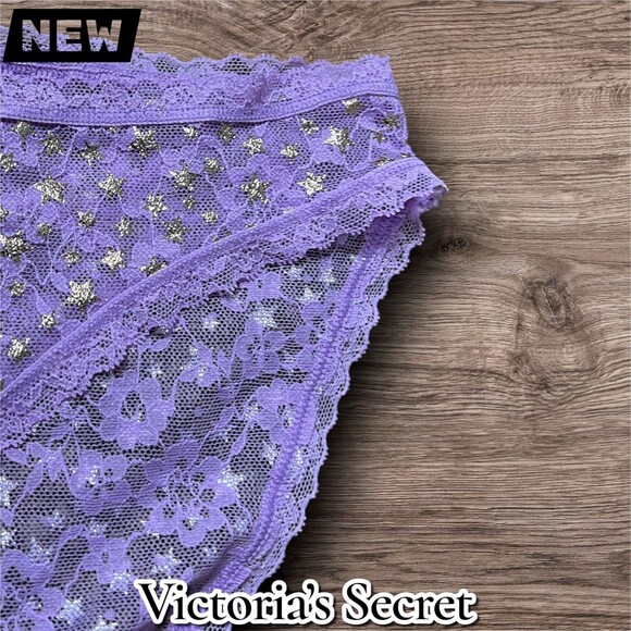 New NWT Victoria’s Secret Bikini Panty – Lavender Lace with Gold Stars (Size M) - Picture 2 of 4